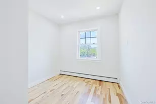 58-13 69th Pl, Maspeth, NY 11378 - Photo 23