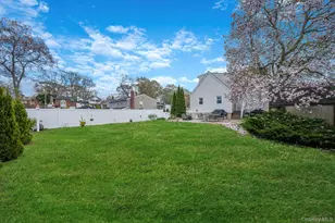 345 Ontario St, Ronkonkoma, NY 11779 - Photo 19