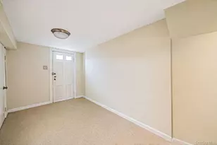 345 Ontario St, Ronkonkoma, NY 11779 - Photo 17