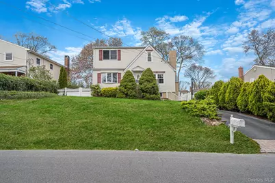 345 Ontario Street, Ronkonkoma, NY 11779 - Photo 1