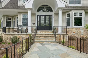 76 Harbor Rd, Saint James, NY 11780 - Photo 3