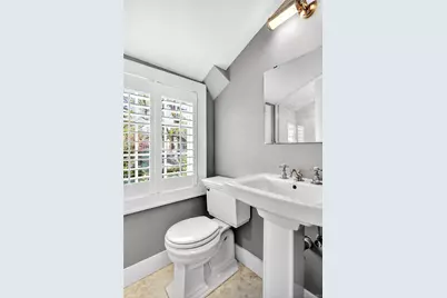 107 Manhasset Woods Road, Manhasset, NY 11030 - Photo 29