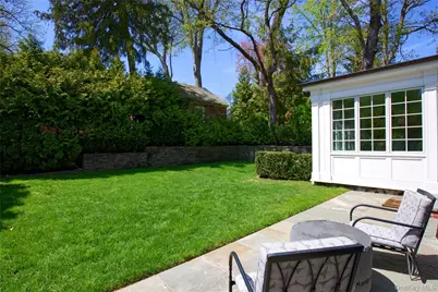 107 Manhasset Woods Road, Manhasset, NY 11030 - Photo 5