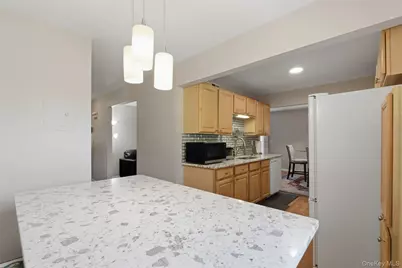 17 New Holland Village, Nanuet, NY 10954 - Photo 7