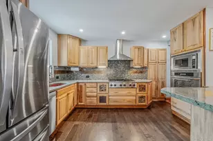 11 Edgewood Ave, Glen Head, NY 11545 - Photo 15
