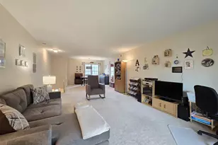 655 Middle Country Rd, Coram, NY 11727 - Photo 5