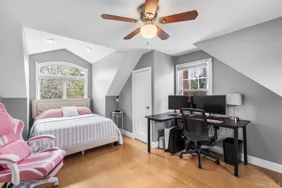 38 Bedell Place, Amityville, NY 11701 - Photo 15