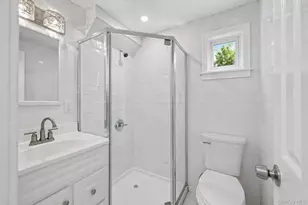 713 Harrison Ave, Riverhead, NY 11901 - Photo 7
