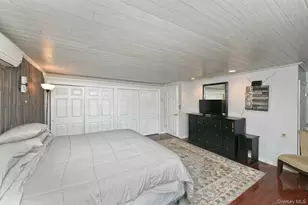 275 36th St, Lindenhurst, NY 11757 - Photo 13