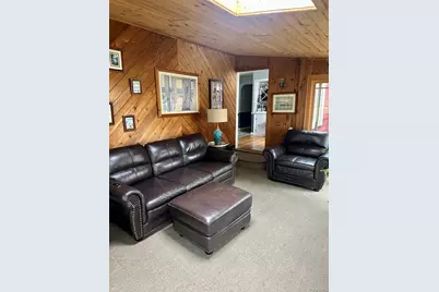 33 Hollins Lane, East Islip, NY 11730 - Photo 5