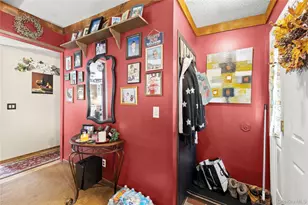 46 New York Ave, Sound Beach, NY 11789 - Photo 17