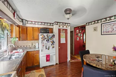 46 New York Avenue, Sound Beach, NY 11789 - Photo 9