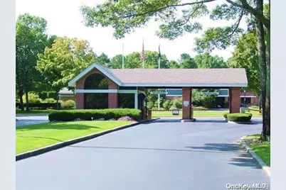 155 Glen Drive, Ridge, NY 11961 - Photo 17