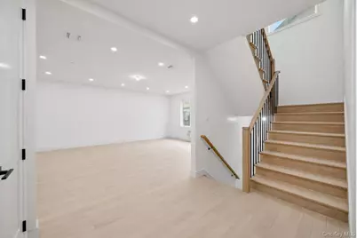 13 Warren Court #202, Monsey, NY 10952 - Photo 5