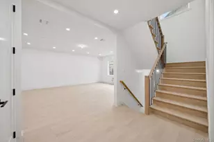 13 Warren Ct, Monsey, NY 10952 - Photo 5