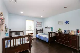 35 Old Pond Rd, Great Neck, NY 11023 - Photo 13