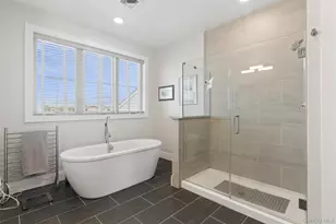332 Marina Pointe Dr, East Rockaway, NY 11518 - Photo 15