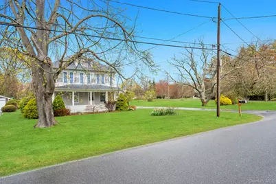 17 West Lane, East Moriches, NY 11940 - Photo 3
