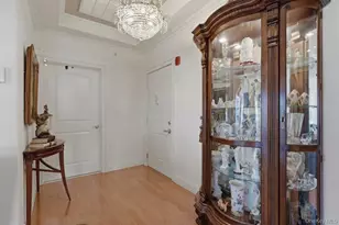 923 Roosevelt Way, Westbury, NY 11590 - Photo 3