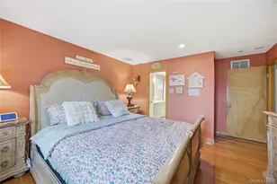 55 Pine St, Holbrook, NY 11741 - Photo 15