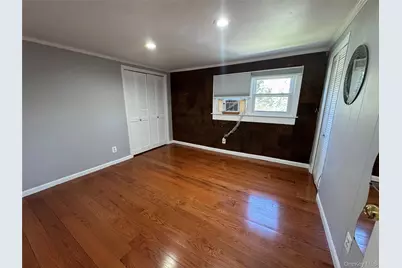 486 Silver Street, West Babylon, NY 11704 - Photo 5