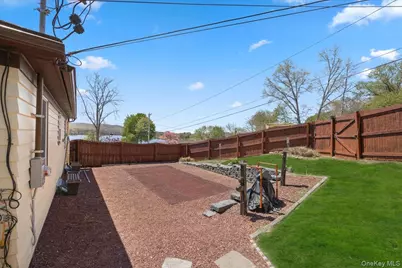 532 Shore Drive, New Windsor, NY 12553 - Photo 23
