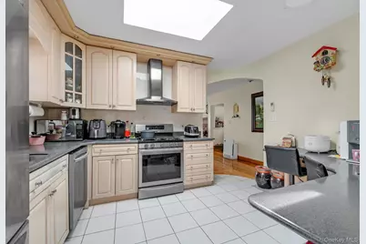 22729 56th Avenue, Oakland Gardens, NY 11364 - Photo 5