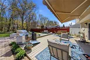 39 Fallen Leaf Rd, Holbrook, NY 11741 - Photo 19
