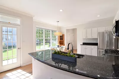 120 Tradition Court, White Plains, NY 10603 - Photo 9