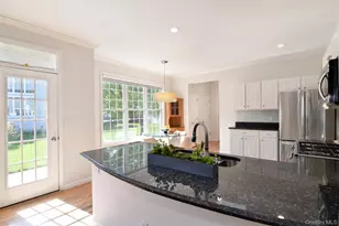 120 Tradition Ct, White Plains, NY 10603 - Photo 9