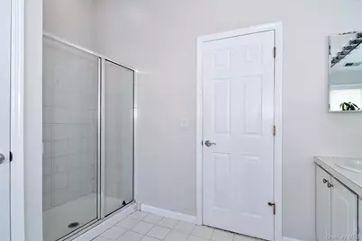 120 Tradition Court, White Plains, NY 10603 - Photo 23