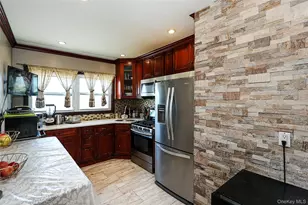 89-47 212th St, Queens Village, NY 11427 - Photo 17