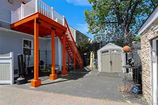 89-47 212th St, Queens Village, NY 11427 - Photo 23