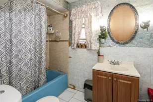 89-47 212th St, Queens Village, NY 11427 - Photo 15