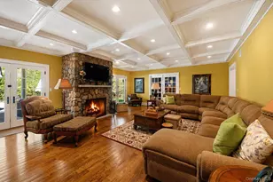 7 Ridgeview Cir, Armonk, NY 10504 - Photo 9