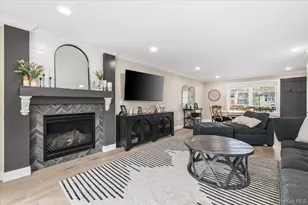 111 Charles St, Massapequa, NY 11758 - Photo 21