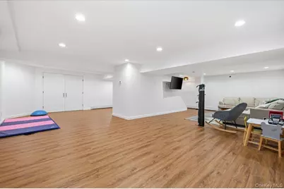 111 Charles Street #B, Massapequa, NY 11758 - Photo 29