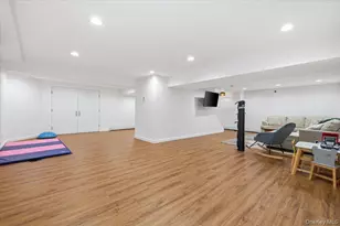 111 Charles St, Massapequa, NY 11758 - Photo 29