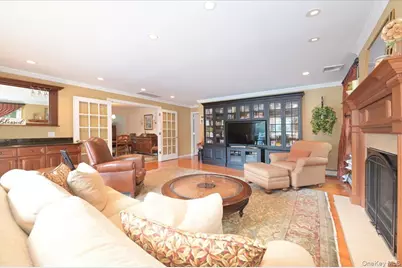 586 Seaford Avenue, Massapequa, NY 11758 - Photo 19