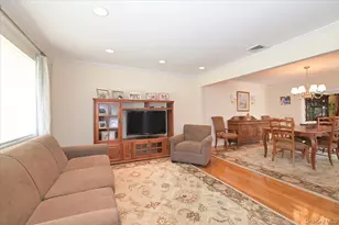 586 Seaford Ave, Massapequa, NY 11758 - Photo 7
