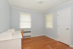 586 Seaford Ave, Massapequa, NY 11758 - Photo 29