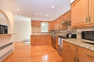 586 Seaford Ave, Massapequa, NY 11758 - Photo 15