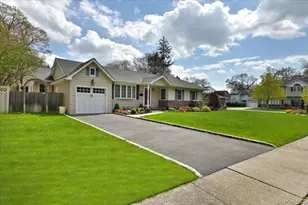 586 Seaford Ave, Massapequa, NY 11758 - Photo 3