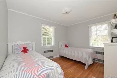 586 Seaford Avenue, Massapequa, NY 11758 - Photo 27