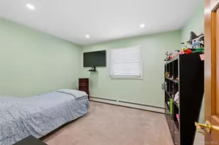 10 Rita Dr, Mount Sinai, NY 11766 - Photo 11