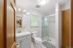 10 Rita Dr, Mount Sinai, NY 11766 - Photo 19