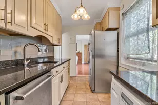 255-10 61st Ave, Little Neck, NY 11362 - Photo 7
