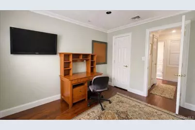 322 Grover Avenue N, Massapequa Park, NY 11762 - Photo 25