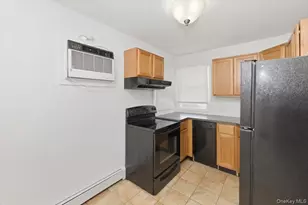 20 Cambridge Ave, Melville, NY 11747 - Photo 17