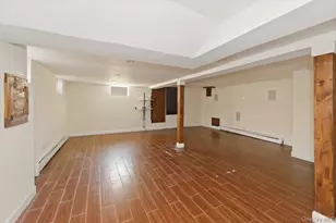20 Cambridge Ave, Melville, NY 11747 - Photo 25